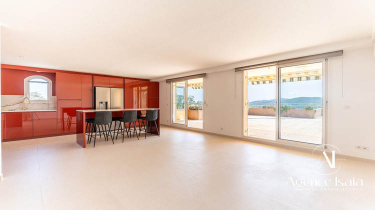 Ma-Cabane - Vente Appartement Bormes-les-Mimosas, 85 m²