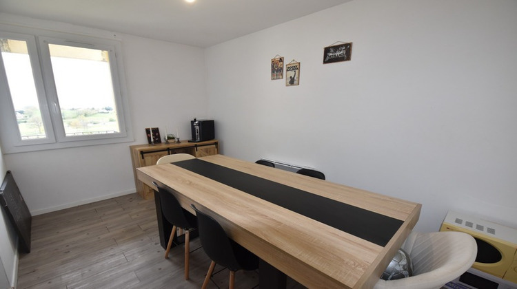 Ma-Cabane - Vente Appartement BOURBON LANCY, 69 m²