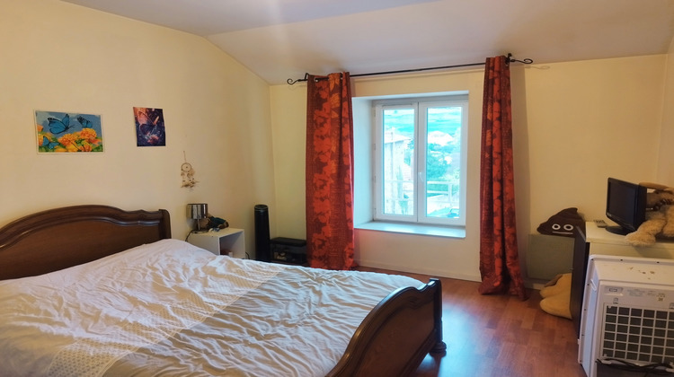 Ma-Cabane - Vente Appartement Bourg-Argental, 72 m²