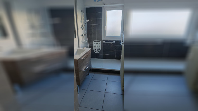 Ma-Cabane - Vente Appartement Bourg-en-Bresse, 60 m²