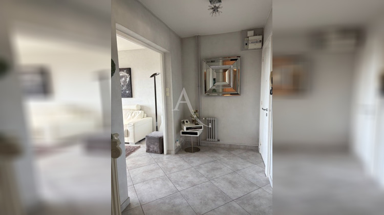 Ma-Cabane - Vente Appartement BOURG-EN-BRESSE, 97 m²