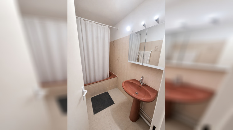Ma-Cabane - Vente Appartement BOURG-EN-BRESSE, 77 m²