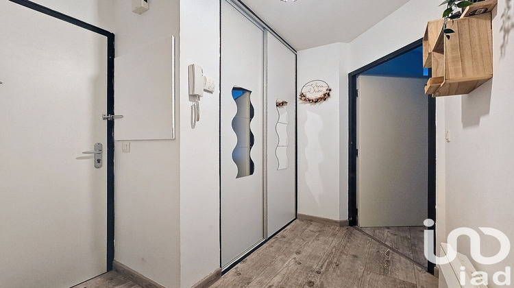 Ma-Cabane - Vente Appartement Bourgbarré, 61 m²