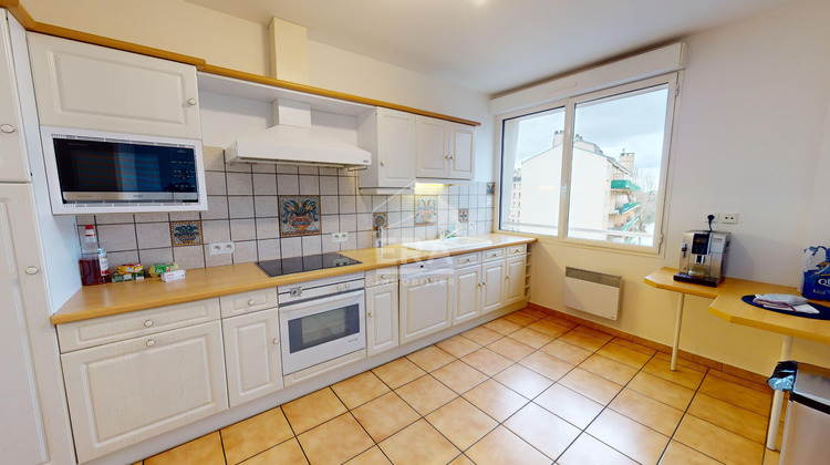 Ma-Cabane - Vente Appartement BOURGES, 174 m²