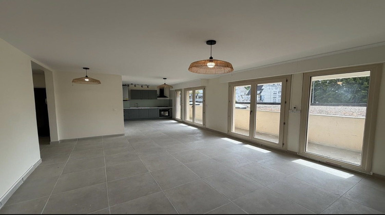 Ma-Cabane - Vente Appartement Bourges, 112 m²