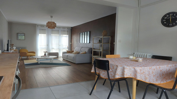 Ma-Cabane - Vente Appartement BOURGES, 77 m²