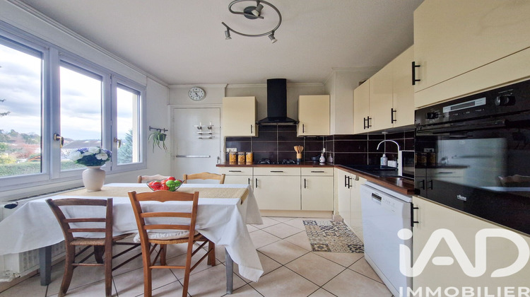 Ma-Cabane - Vente Appartement Bourgoin-Jallieu, 74 m²