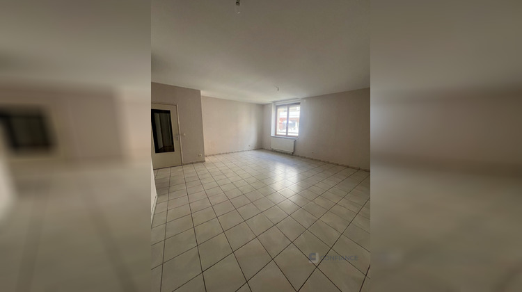 Ma-Cabane - Vente Appartement Bourgoin-Jallieu, 75 m²