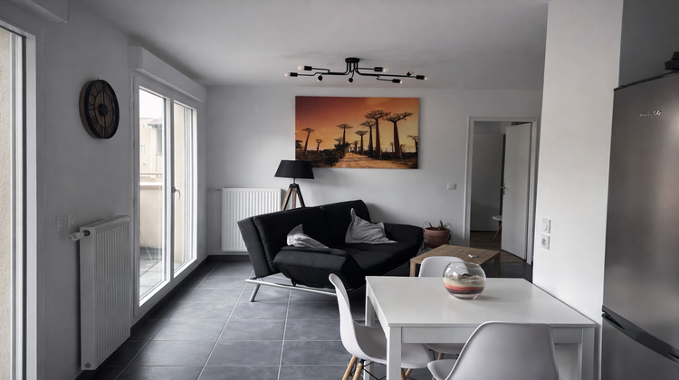 Ma-Cabane - Vente Appartement BOURGOIN-JALLIEU, 46 m²