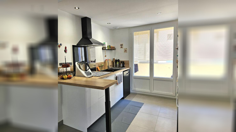 Ma-Cabane - Vente Appartement BOURGOIN JALLIEU, 61 m²
