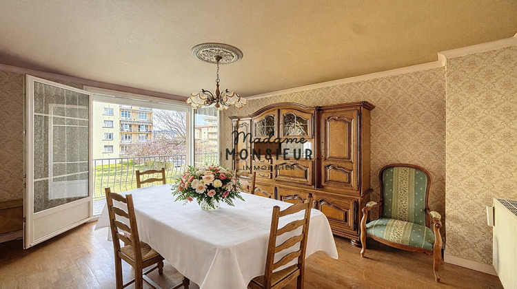 Ma-Cabane - Vente Appartement Bourgoin-Jallieu, 82 m²