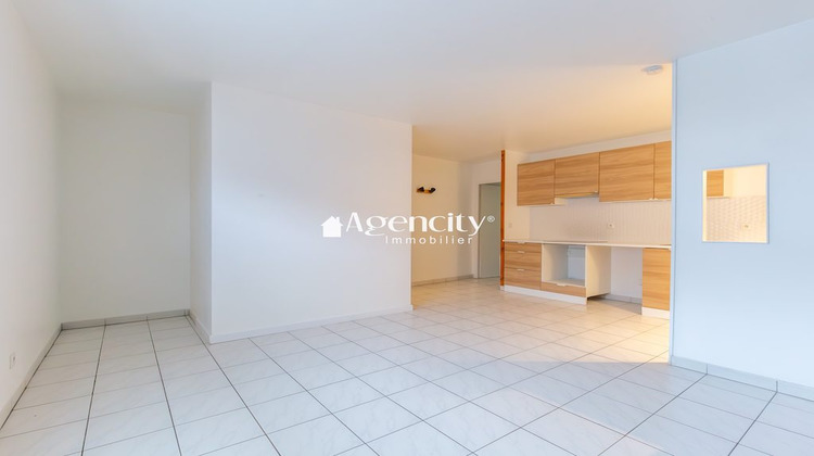 Ma-Cabane - Vente Appartement Brie-Comte-Robert, 58 m²