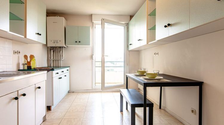 Ma-Cabane - Vente Appartement Bron, 71 m²