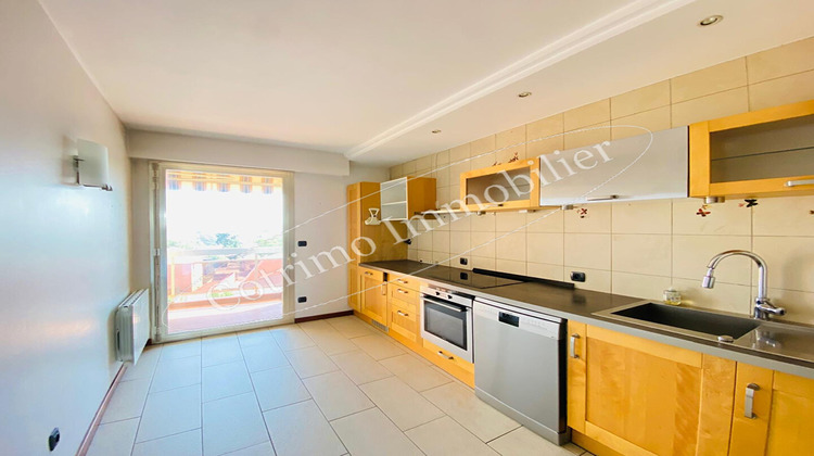 Ma-Cabane - Vente Appartement BRON, 105 m²