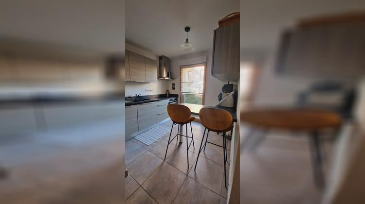 Ma-Cabane - Vente Appartement BRON, 62 m²