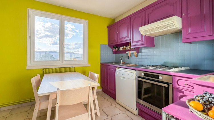 Ma-Cabane - Vente Appartement BRON, 76 m²