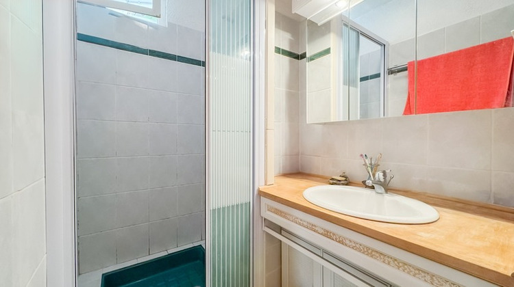 Ma-Cabane - Vente Appartement BRON, 76 m²