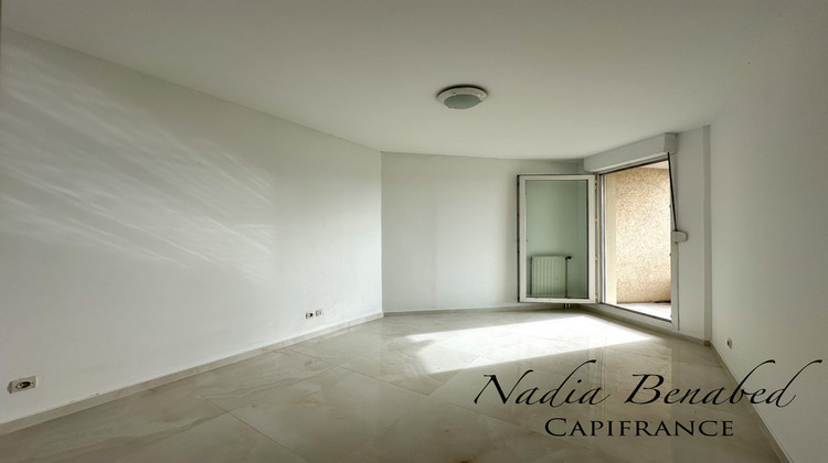 Ma-Cabane - Vente Appartement BRON, 71 m²