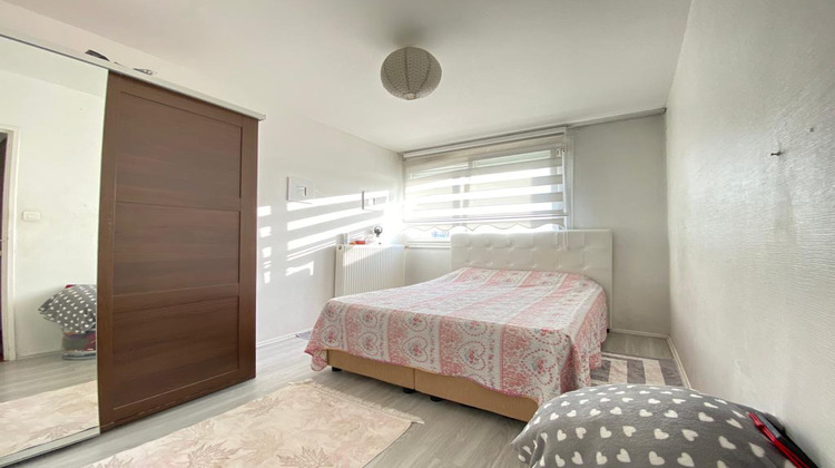 Ma-Cabane - Vente Appartement BRON, 68 m²