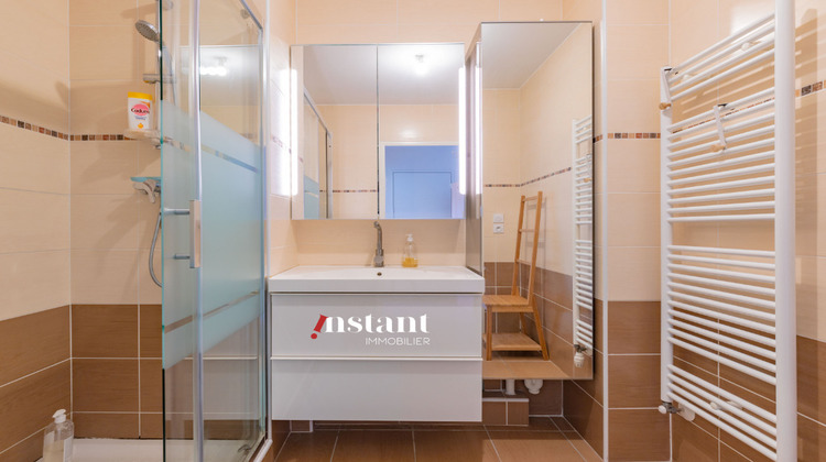 Ma-Cabane - Vente Appartement BRON, 75 m²