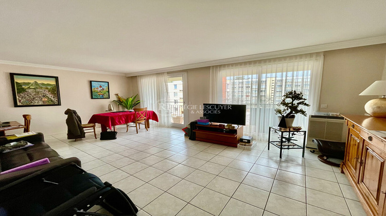 Ma-Cabane - Vente Appartement BRON, 99 m²