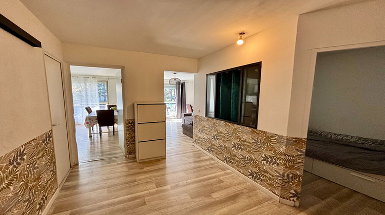 Ma-Cabane - Vente Appartement BRON, 50 m²