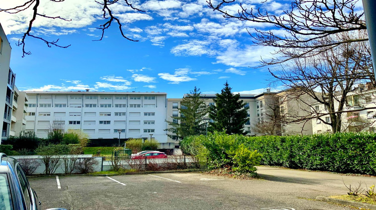 Ma-Cabane - Vente Appartement BRON, 23 m²