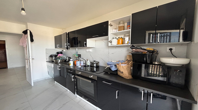 Ma-Cabane - Vente Appartement BRON, 82 m²