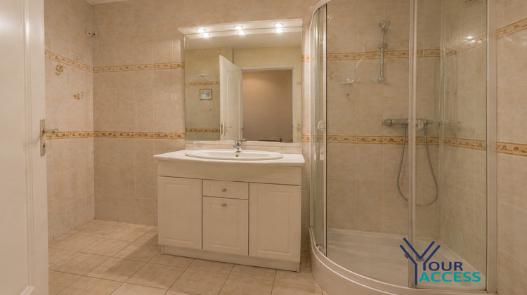 Ma-Cabane - Vente Appartement Bron, 42 m²