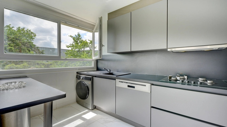 Ma-Cabane - Vente Appartement BRON, 61 m²