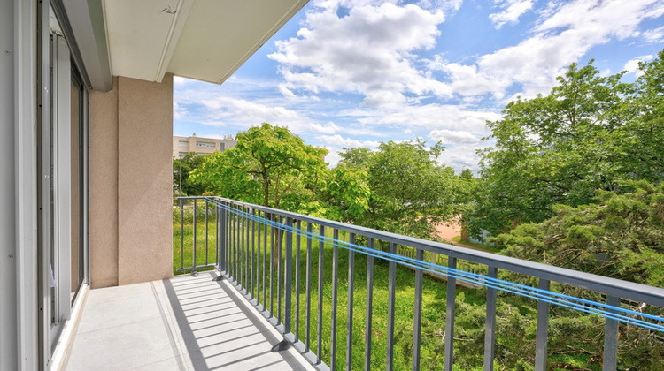 Ma-Cabane - Vente Appartement BRON, 61 m²