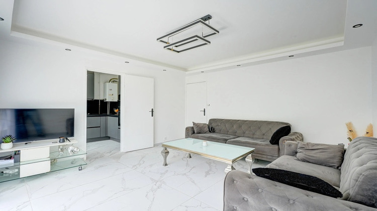 Ma-Cabane - Vente Appartement BRON, 61 m²