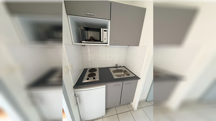 Ma-Cabane - Vente Appartement BRON, 18 m²