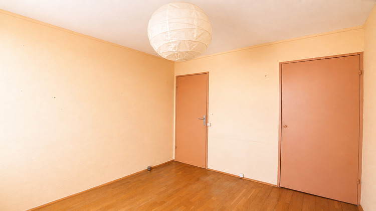 Ma-Cabane - Vente Appartement BRON, 61 m²