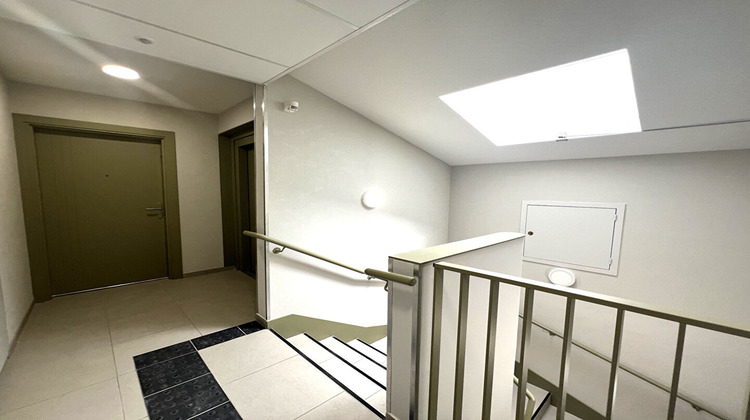 Ma-Cabane - Vente Appartement BRUGUIERES, 101 m²
