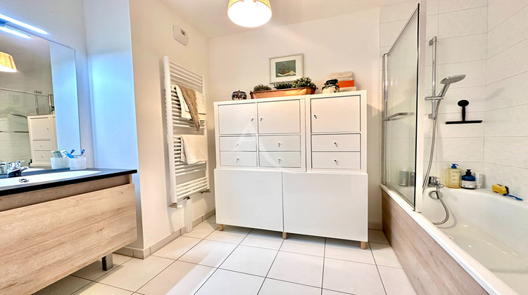 Ma-Cabane - Vente Appartement BUSSY-SAINT-GEORGES, 73 m²