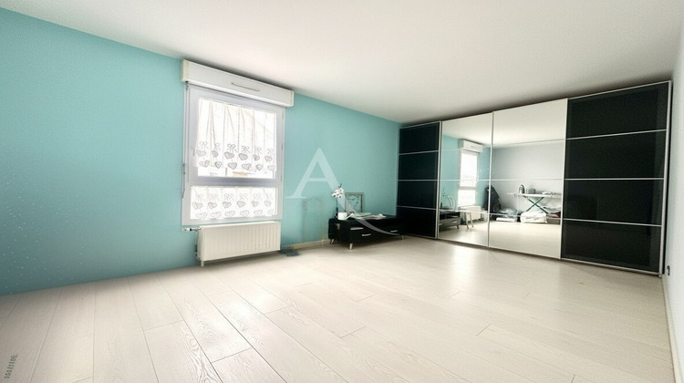 Ma-Cabane - Vente Appartement BUSSY-SAINT-GEORGES, 80 m²