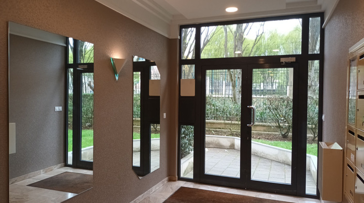 Ma-Cabane - Vente Appartement BUSSY-SAINT-GEORGES, 72 m²