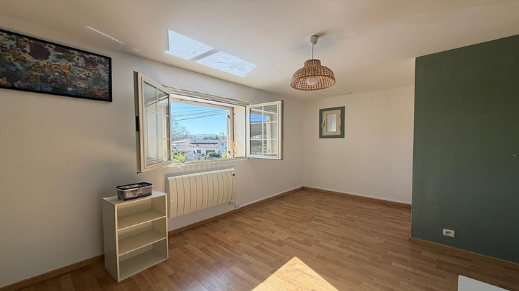 Ma-Cabane - Vente Appartement CABRIES, 69 m²