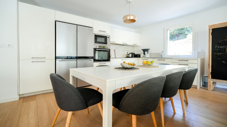 Ma-Cabane - Vente Appartement CABRIES, 100 m²