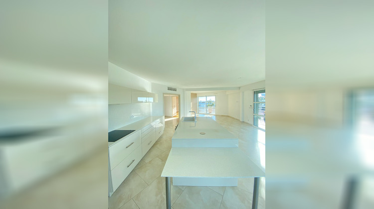 Ma-Cabane - Vente Appartement Cagnes-sur-Mer, 107 m²