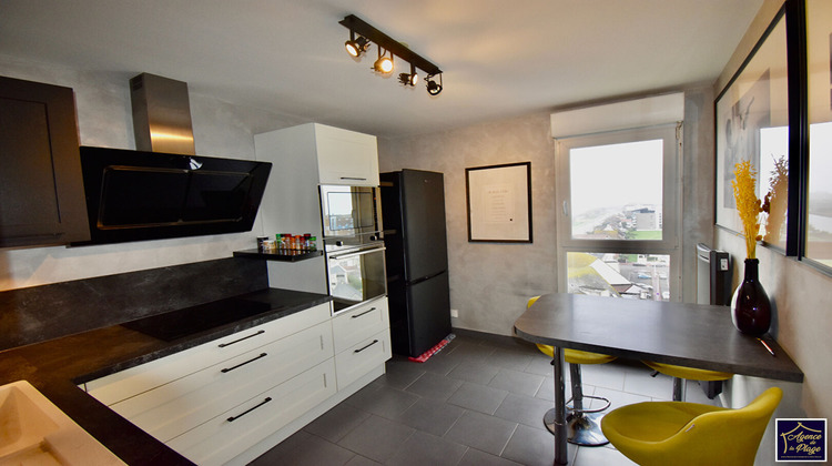 Ma-Cabane - Vente Appartement CALAIS, 103 m²