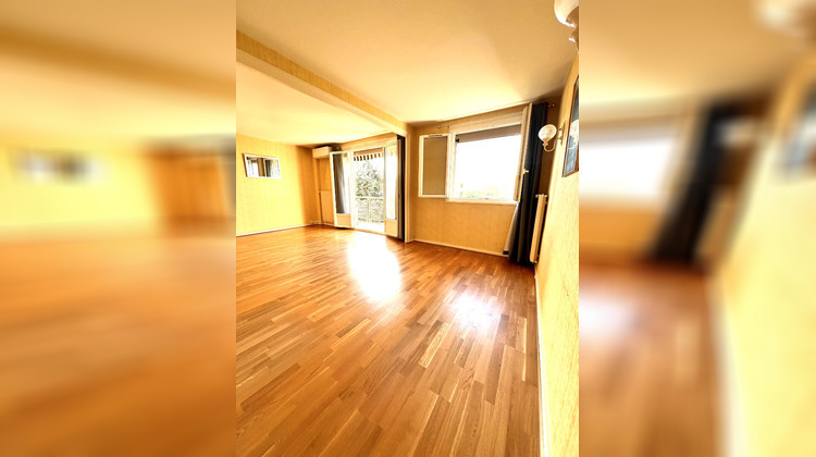 Ma-Cabane - Vente Appartement CALUIRE-ET-CUIRE, 69 m²