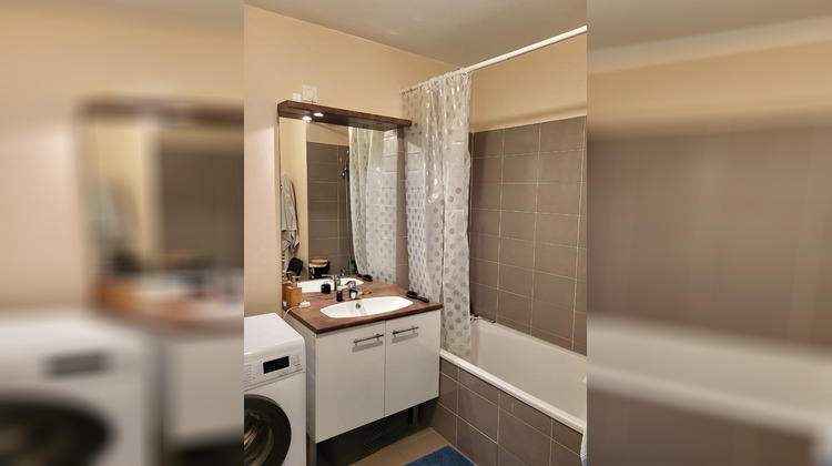 Ma-Cabane - Vente Appartement CALUIRE-ET-CUIRE, 61 m²