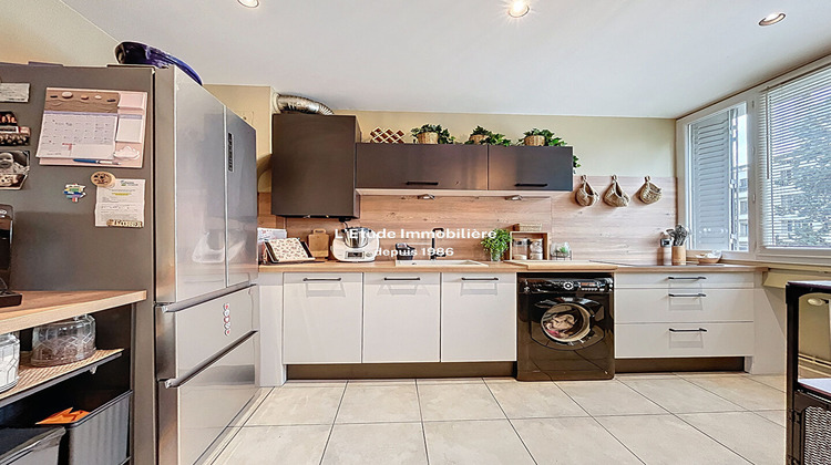 Ma-Cabane - Vente Appartement CALUIRE-ET-CUIRE, 73 m²