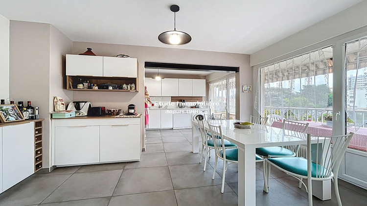 Ma-Cabane - Vente Appartement CALUIRE-ET-CUIRE, 150 m²