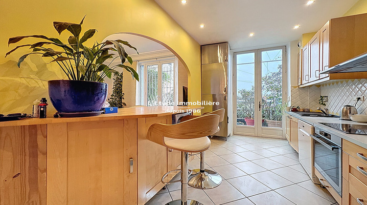 Ma-Cabane - Vente Appartement CALUIRE-ET-CUIRE, 126 m²