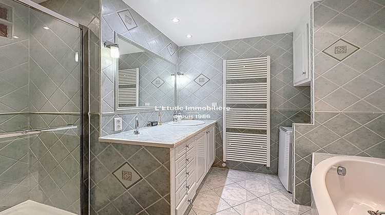 Ma-Cabane - Vente Appartement CALUIRE-ET-CUIRE, 126 m²