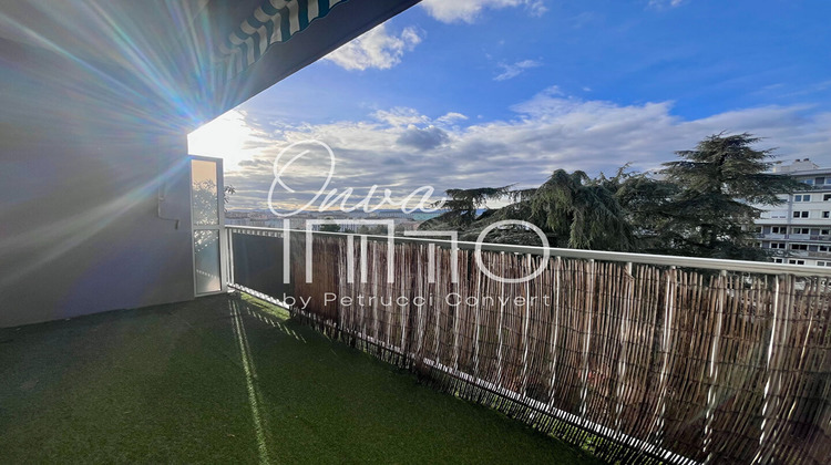 Ma-Cabane - Vente Appartement CALUIRE-ET-CUIRE, 81 m²