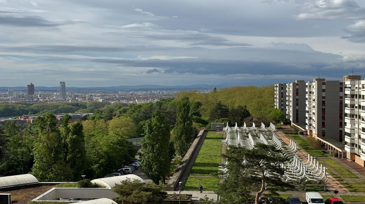 Ma-Cabane - Vente Appartement CALUIRE ET CUIRE, 131 m²